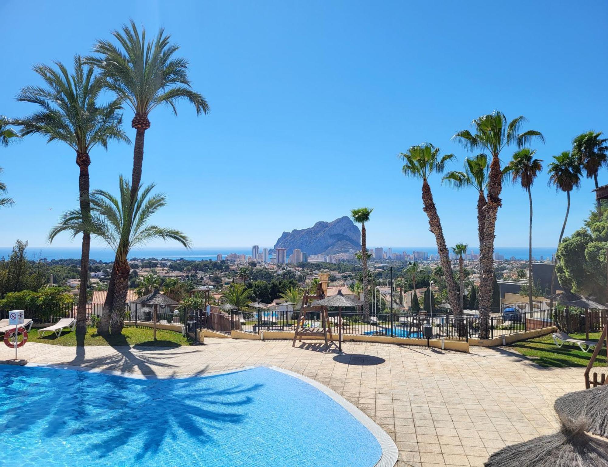 Casa Sunrise - Costa Blanca House With Rooftop, Swimming Pools And Panoramic Sea And Calpe Views Exterior photo