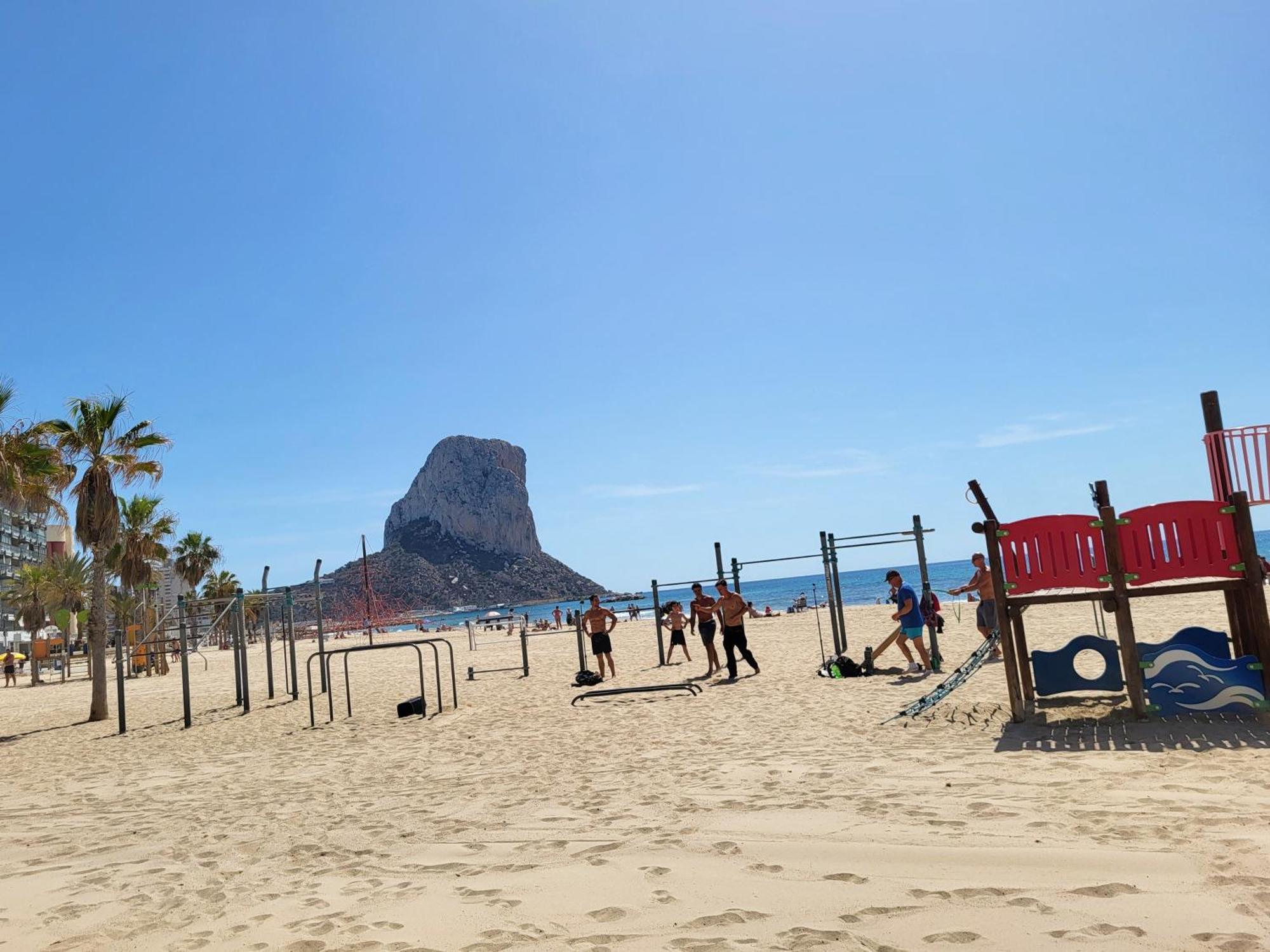 Casa Sunrise - Costa Blanca House With Rooftop, Swimming Pools And Panoramic Sea And Calpe Views Exterior photo