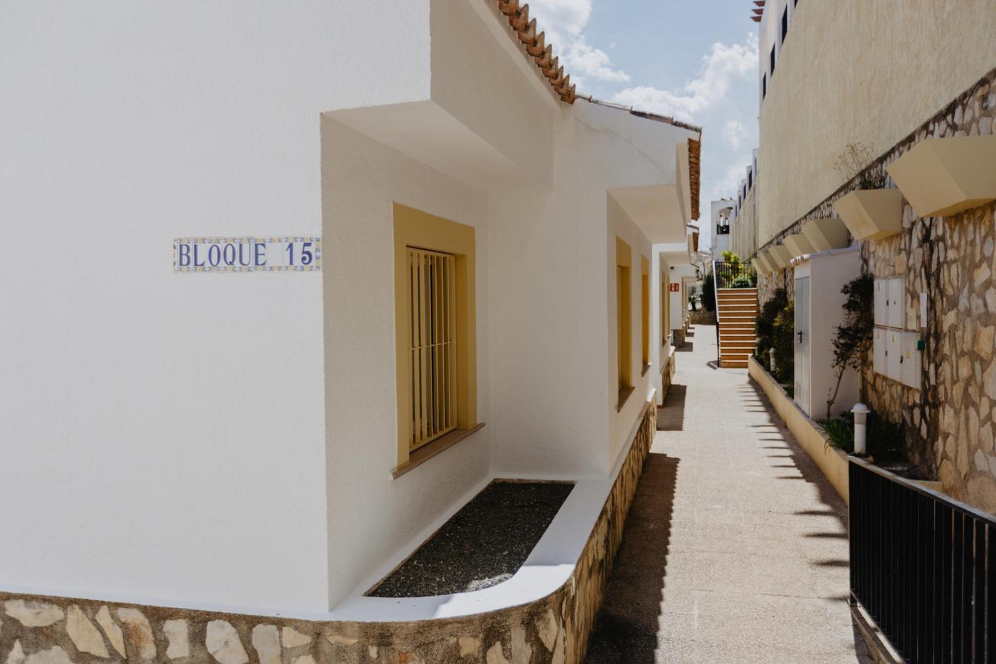 Casa Sunrise - Costa Blanca House With Rooftop, Swimming Pools And Panoramic Sea And Calpe Views Exterior photo