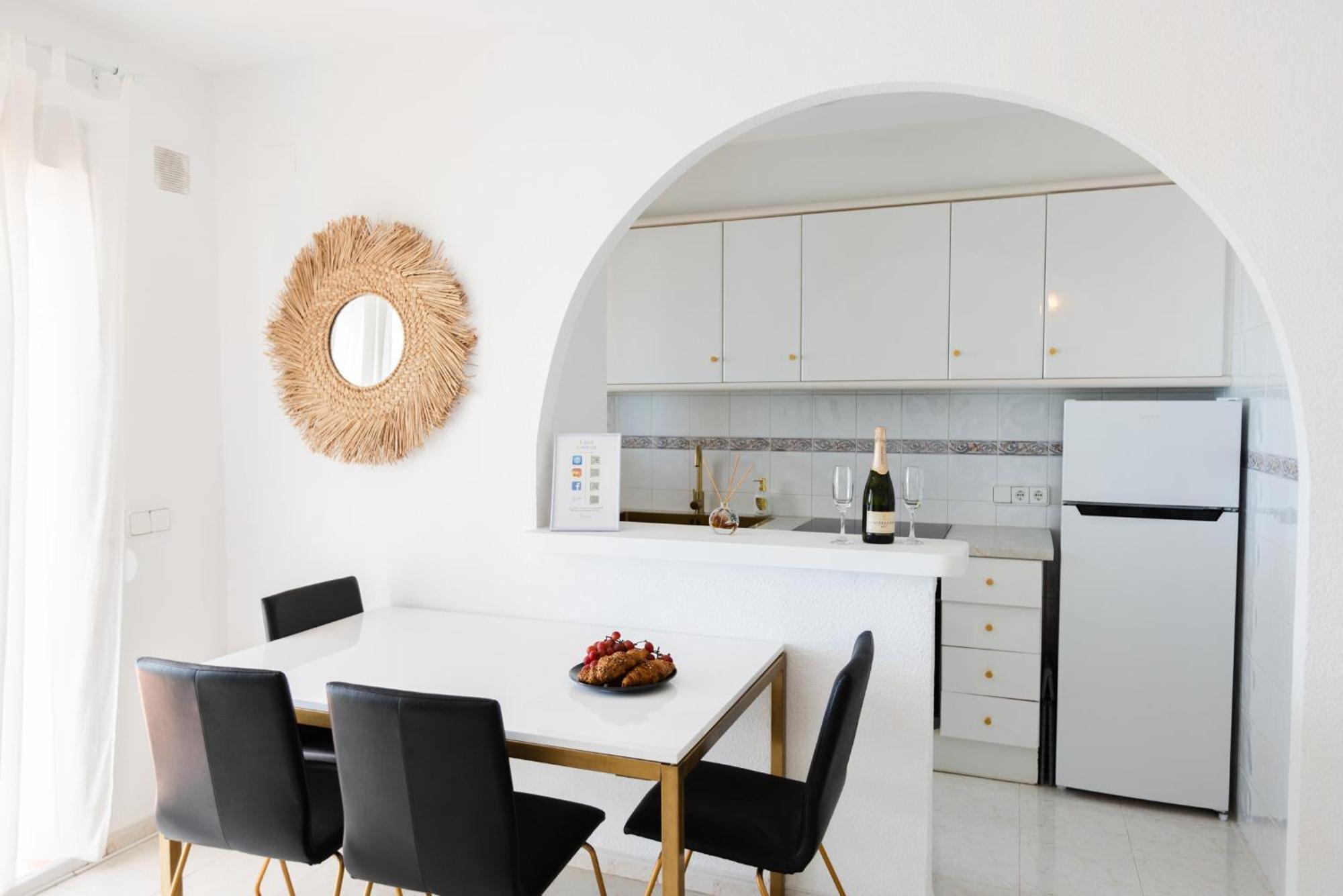 Casa Sunrise - Costa Blanca House With Rooftop, Swimming Pools And Panoramic Sea And Calpe Views Exterior photo