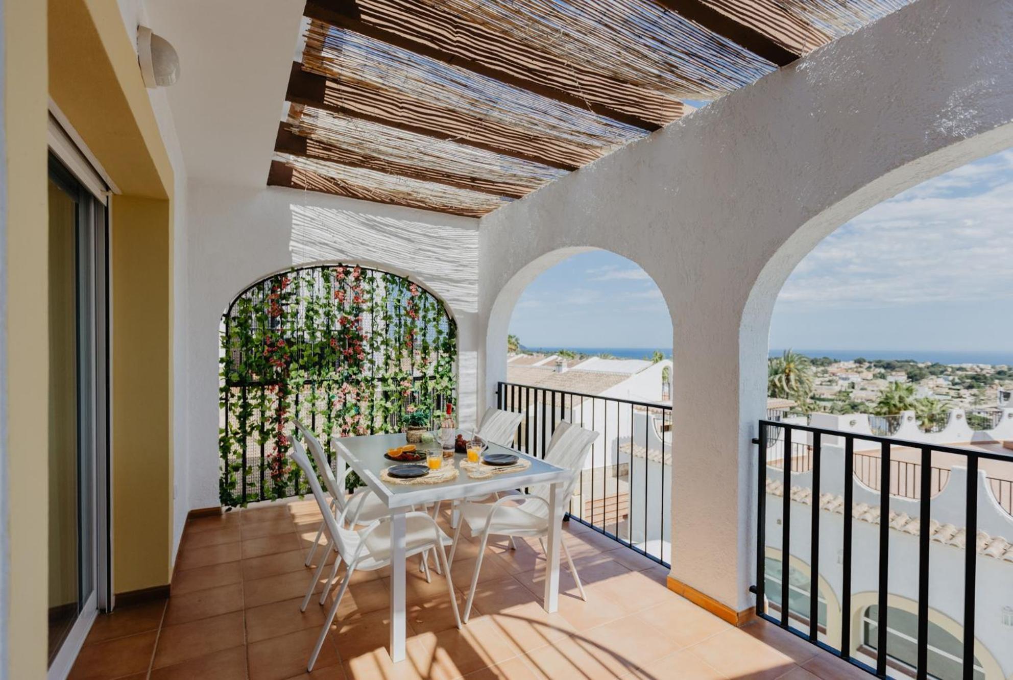 Casa Sunrise - Costa Blanca House With Rooftop, Swimming Pools And Panoramic Sea And Calpe Views Exterior photo